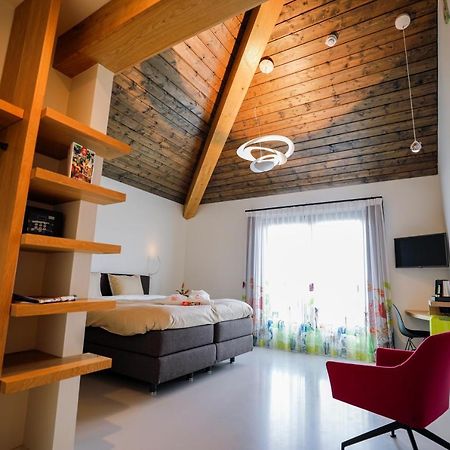 Als Het Golft Bed and Breakfast Roelofarendsveen Εξωτερικό φωτογραφία